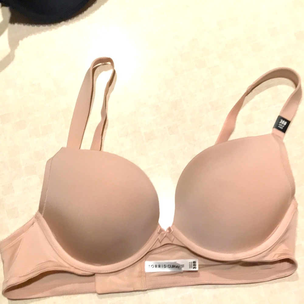 Torrid Push-Up Plunge, Nude 38B Brand new w/tags